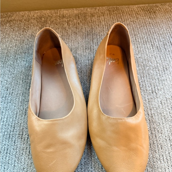 Beek the next best thing to slippers SWIFTLET soft leather memory foam 9.5 EUC - Picture 1 of 16